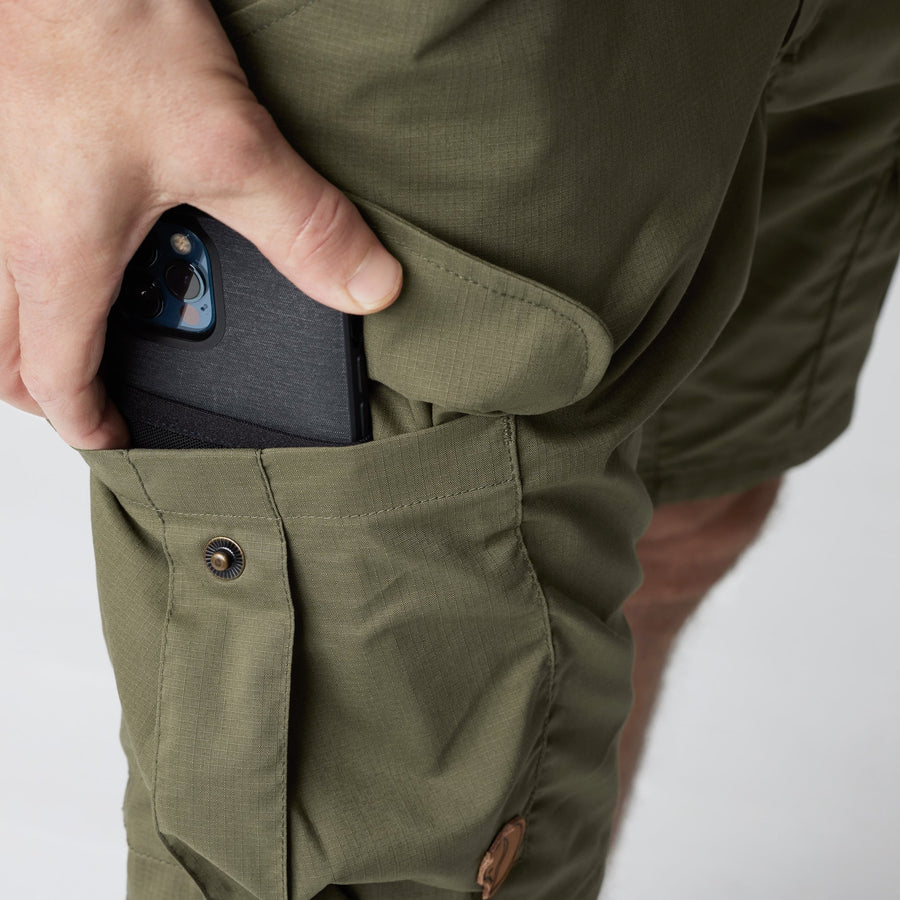 Fjallraven Vidda Pro Lite Shorts - Laurel Green pocket detail