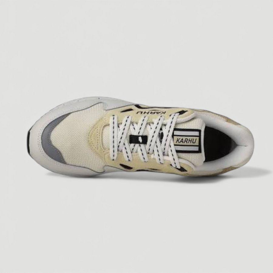 Karhu Legacy 96 Blanc De Blanc / Wood Ash product image 2
