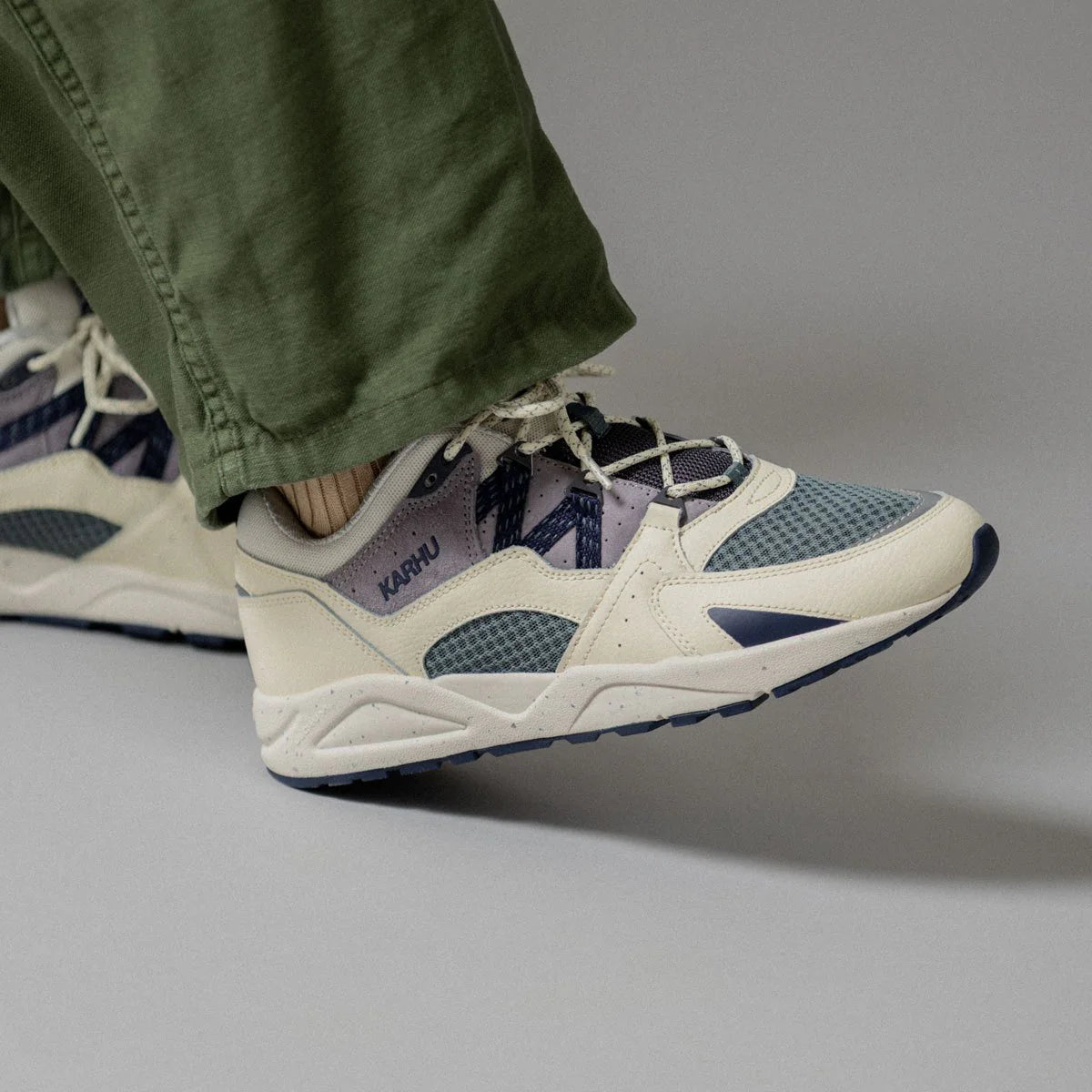 Karhu Fusion 2.0 Solitary Star / Naval Academy