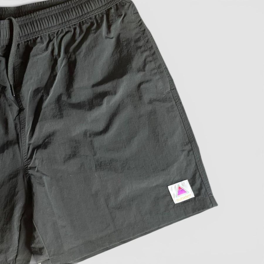 Outsiders Coast Shorts in black detail view 2