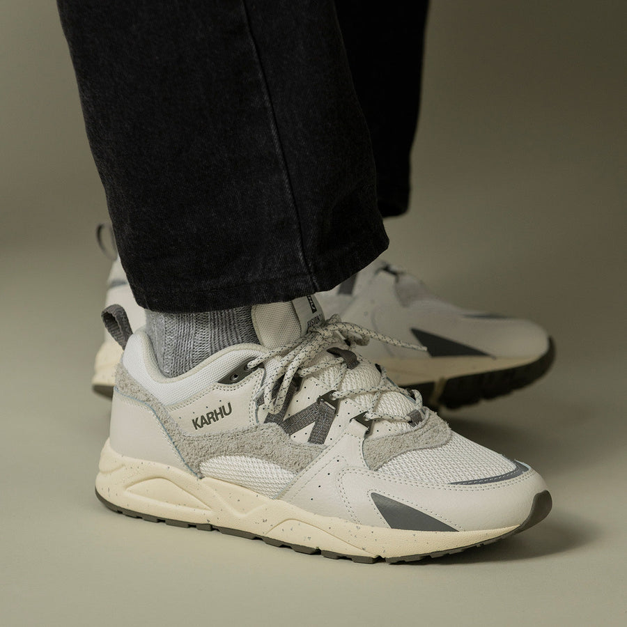 Karhu Fusion 2.0 - Blanc de Blanc / Hematite