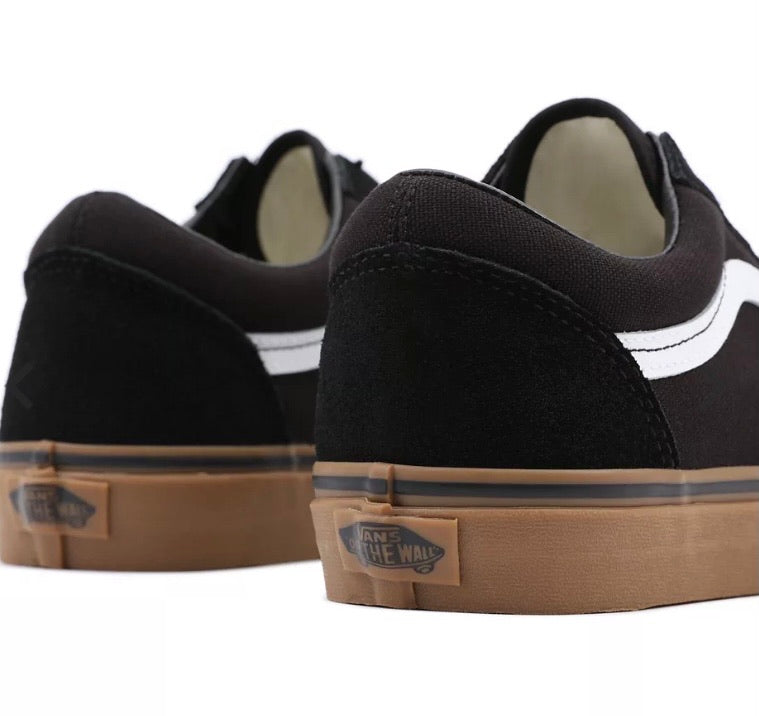 Vans Old Skool Black Medium Gum sole