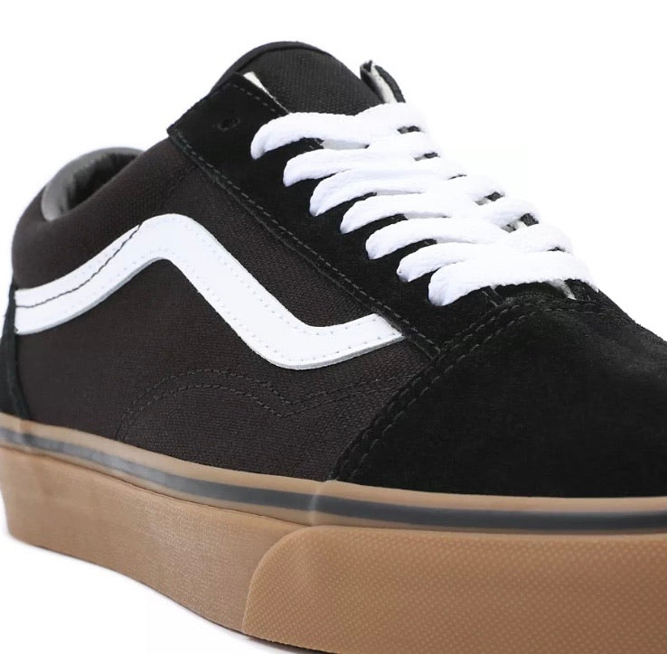 Vans Old Skool Black Medium Gum sole