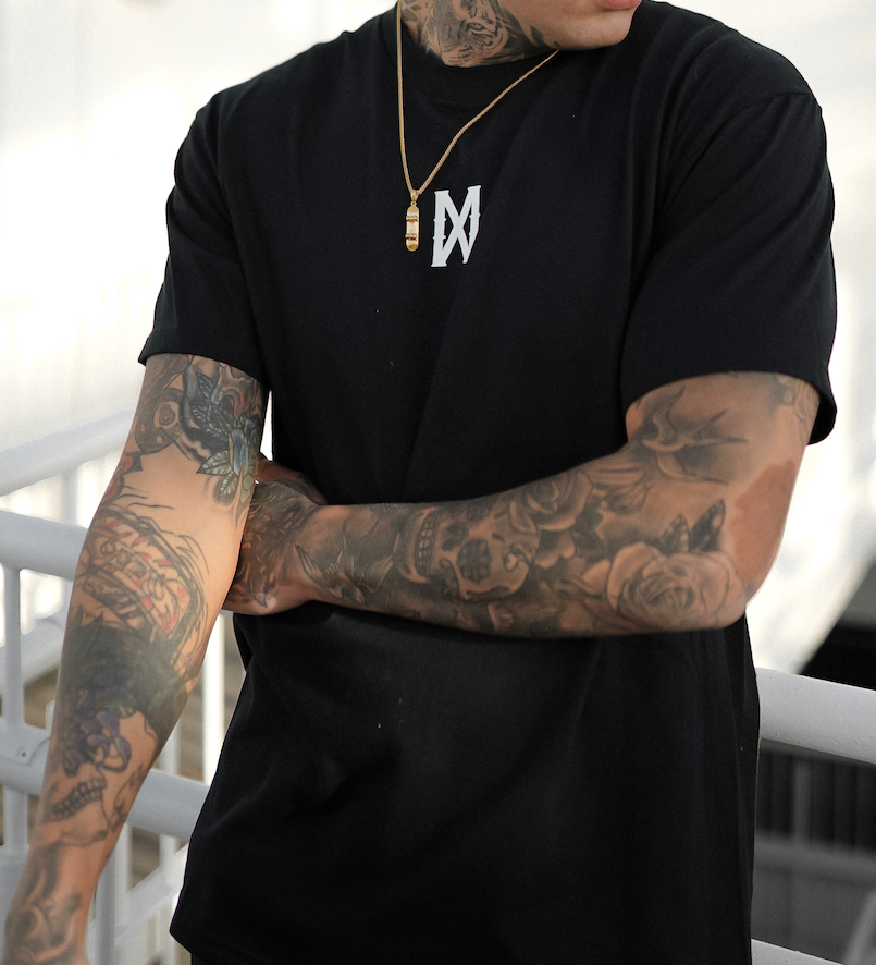 INFINITE X S/S TEE - BLACK